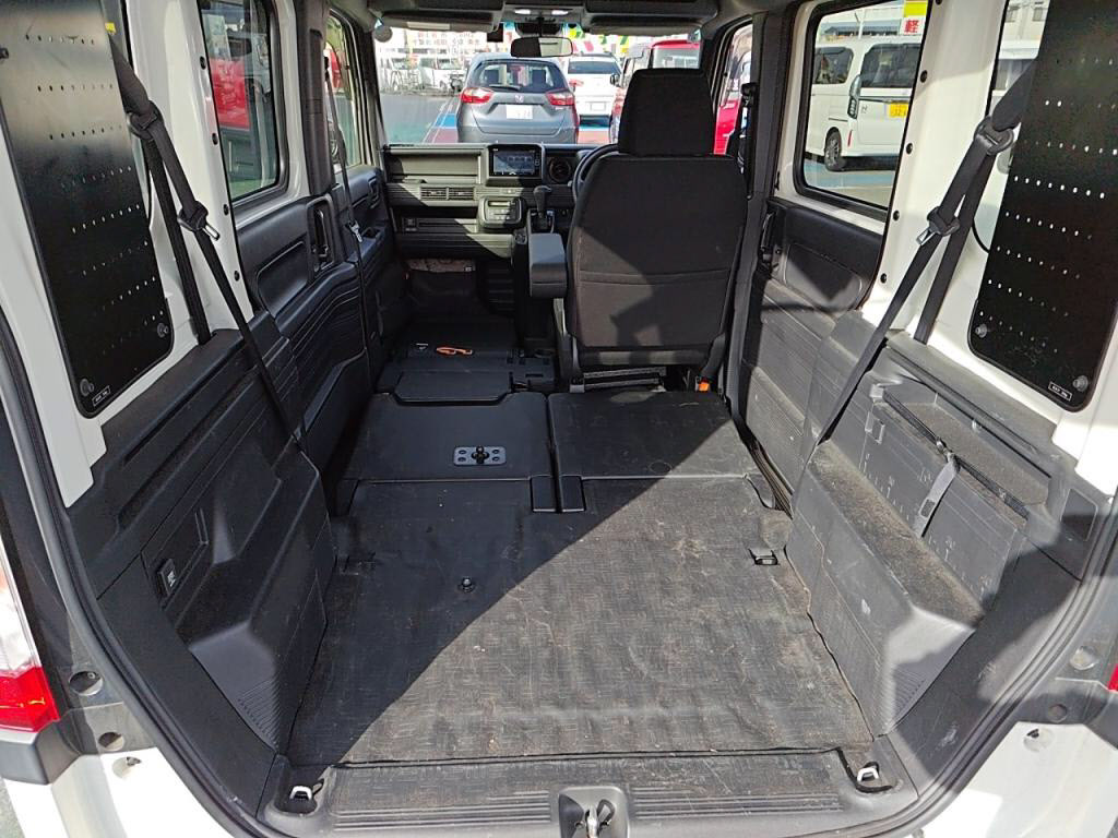 Ｎ－ＶＡＮＬ・ホンダセンシングの写真 28