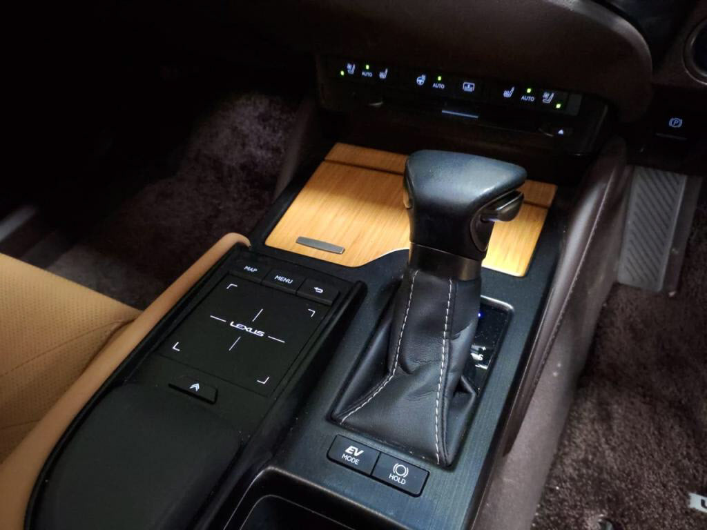 ＥＳＥＳ３００ｈバージョンＬの写真 16