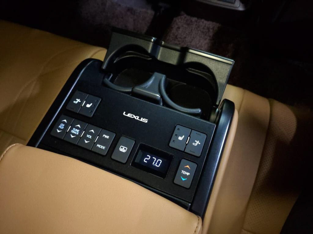 ＥＳＥＳ３００ｈバージョンＬの写真 24