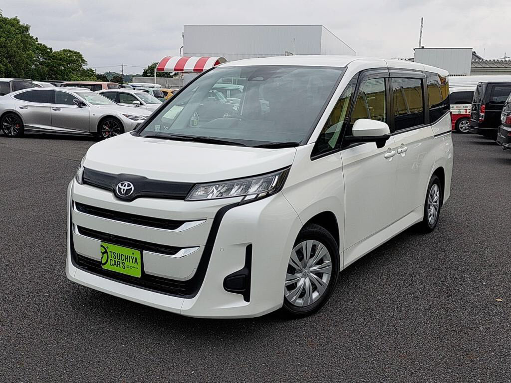 トヨタ　ノア　Ｘ