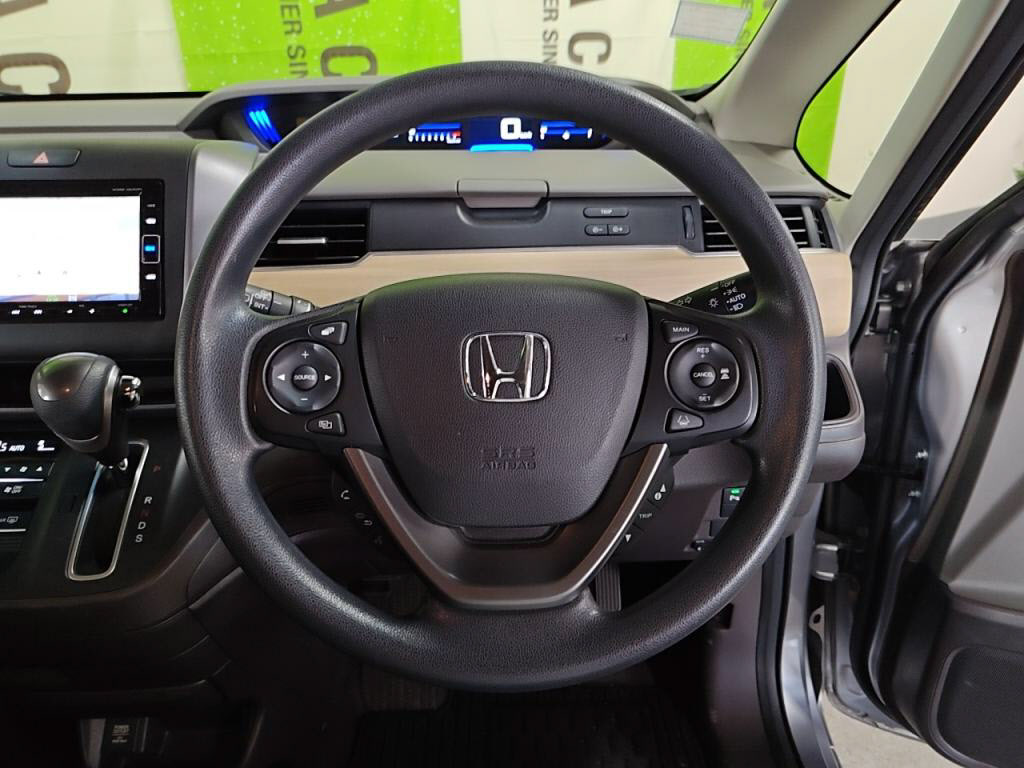フリードＧホンダセンシングの写真 13