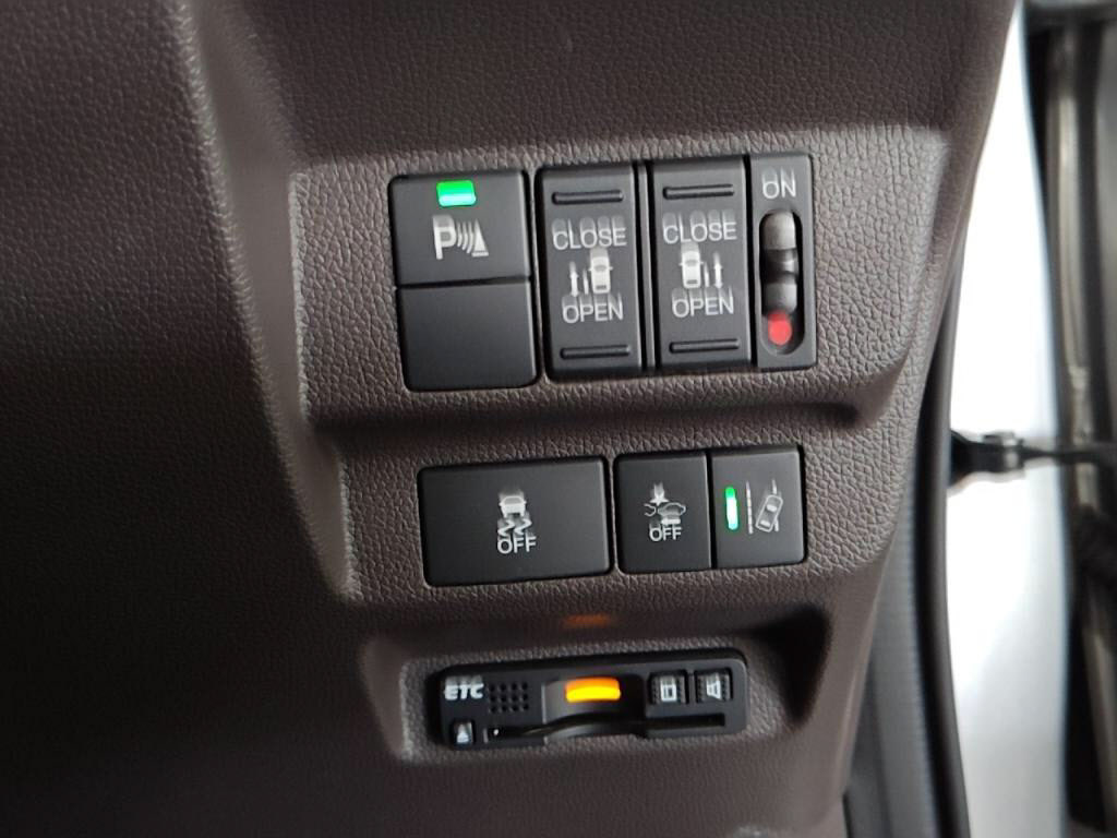 フリードＧホンダセンシングの写真 17