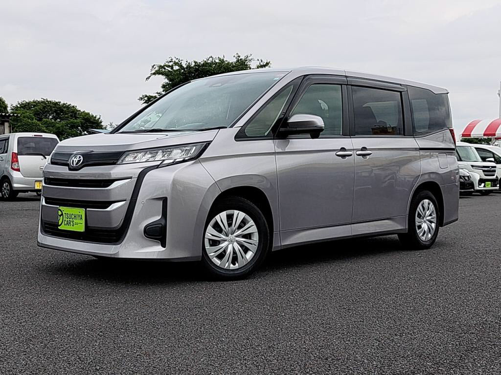 トヨタ　ノア　Ｘ