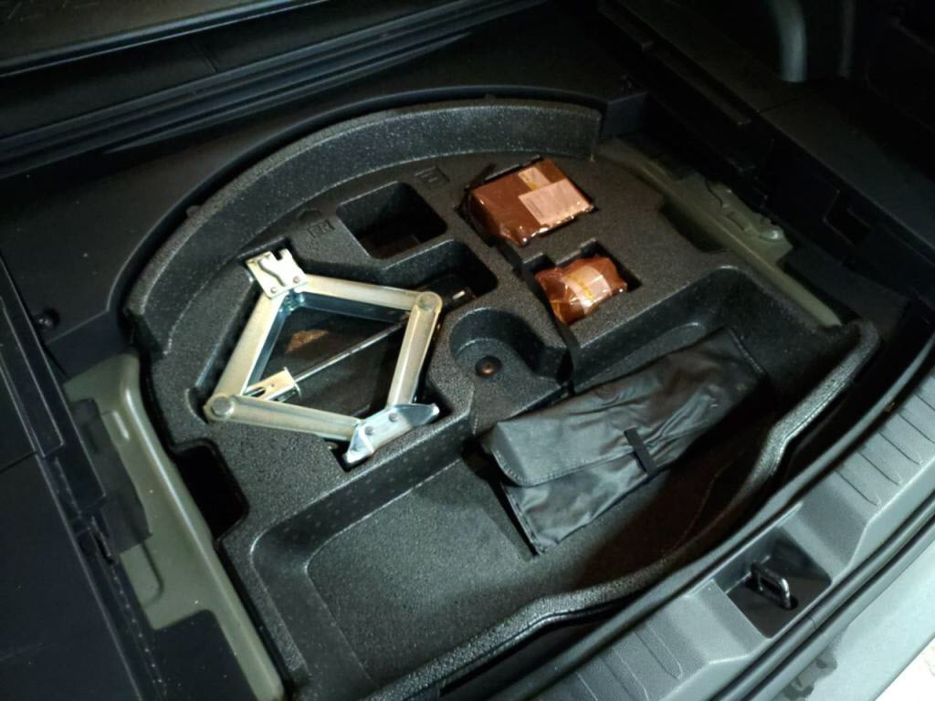ＲＡＶ４ハイブリッドハイブリッドＸの写真 28