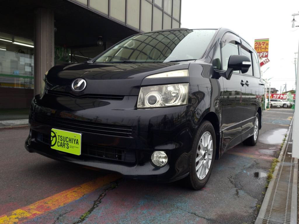 トヨタ　ヴォクシー　ＺＳ