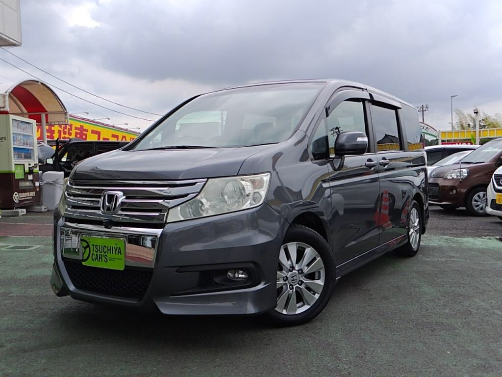 ホンダ　ステップワゴンスパーダ　スパーダＺ