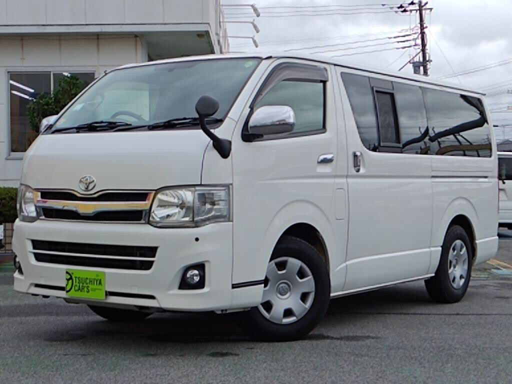 トヨタ　ハイエースバン　ロングスーパーＧＬ