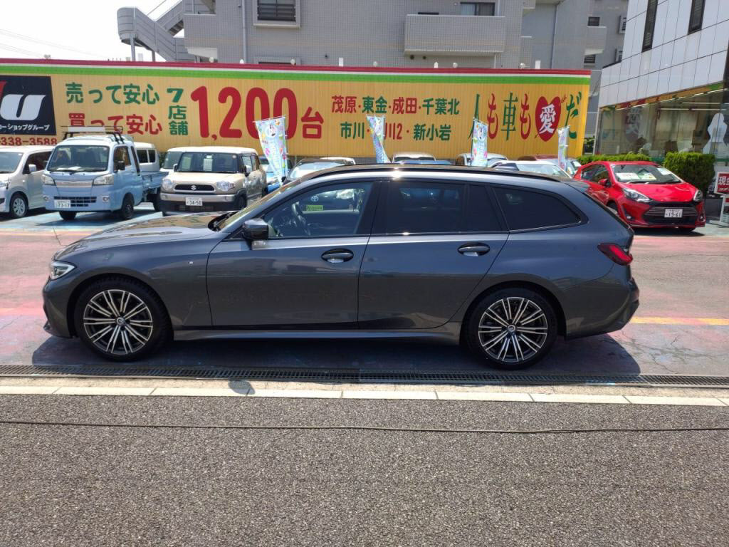 ＢＭＷ３シリーズツーリング３２０ｄ＿ｘＤｒｉｖｅツーリングＭスポーツの写真 12