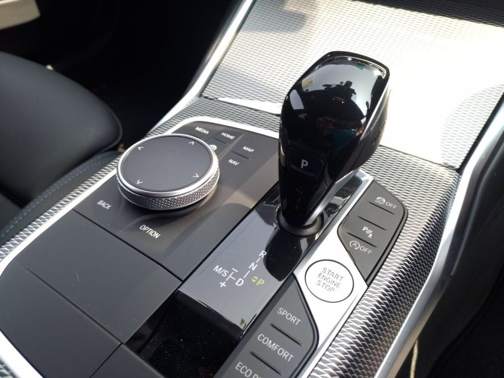 ＢＭＷ３シリーズツーリング３２０ｄ＿ｘＤｒｉｖｅツーリングＭスポーツの写真 14