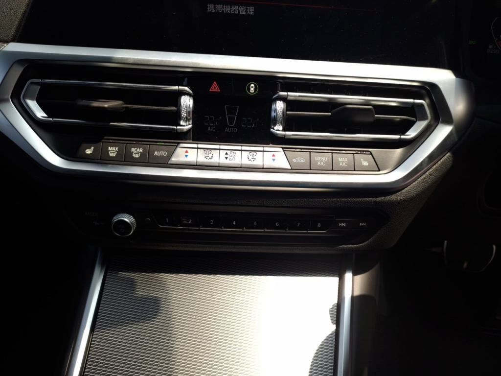 ＢＭＷ３シリーズツーリング３２０ｄ＿ｘＤｒｉｖｅツーリングＭスポーツの写真 18