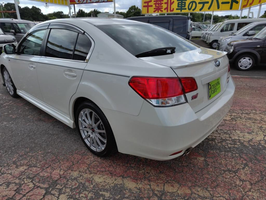 レガシィＢ４２．５ｉアイサイトｔＳの写真 12