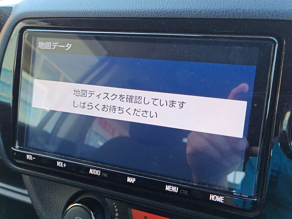 ヴィッツハイブリッドハイブリッドＦセーフティエディション３の写真 13