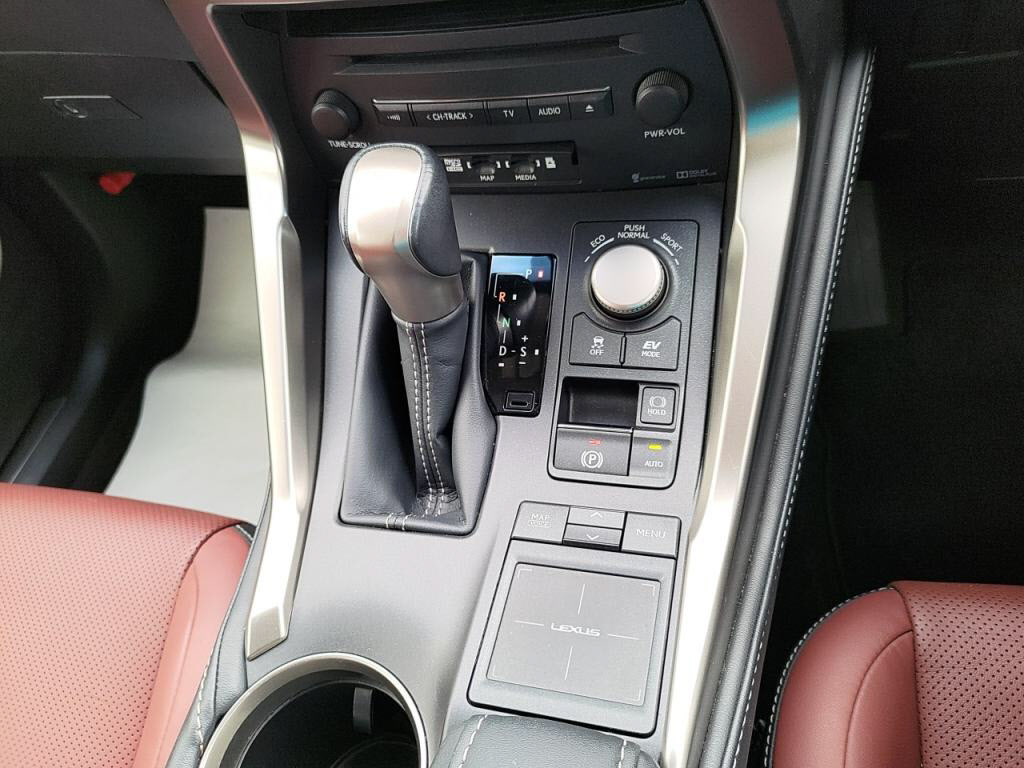 ＮＸハイブリッドＮＸ３００ｈバージョンＬの写真 15