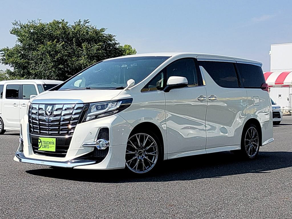 トヨタ　アルファード　Ｓ