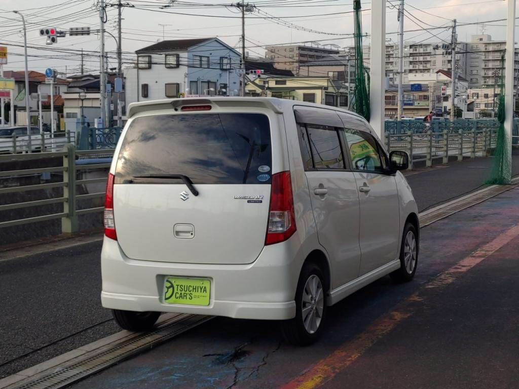 ワゴンＲＦＸリミテッドの写真 2