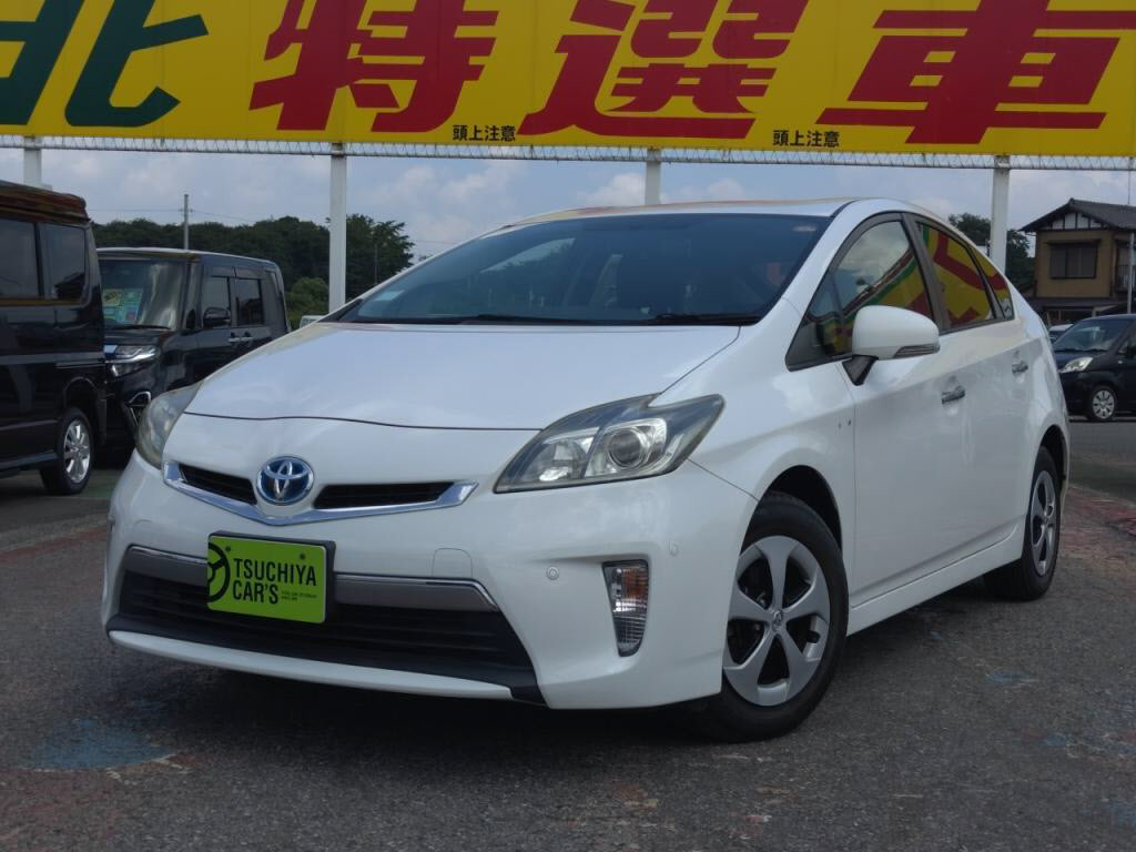 トヨタ　プリウスＰＨＥＶ　Ｓ