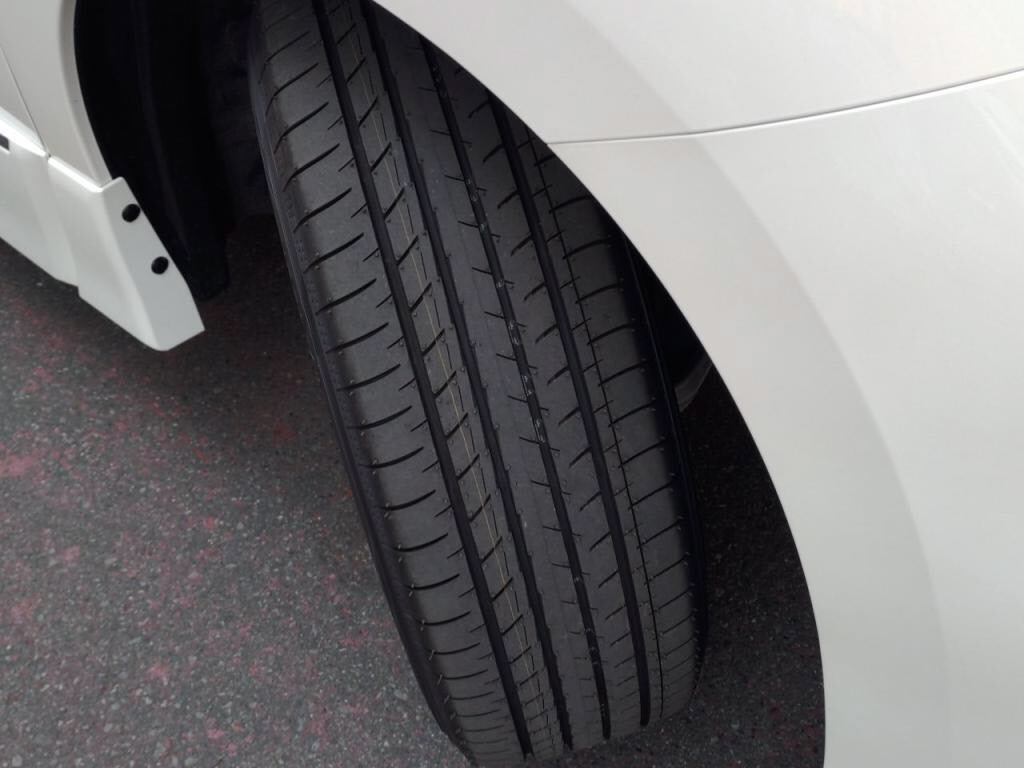 エルグランドハイウェイスターＳの写真 12