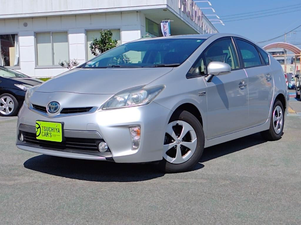 トヨタ　プリウスＰＨＥＶ　Ｇ