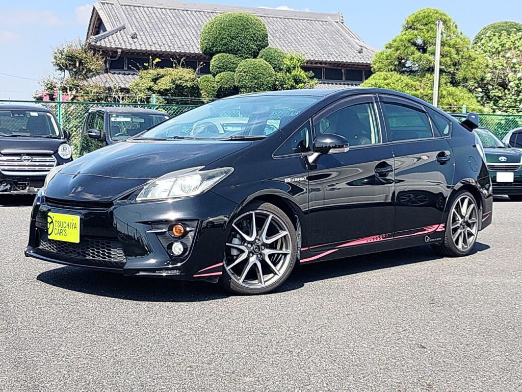 トヨタ　プリウス　ＳツーリングセレクションＧｓ