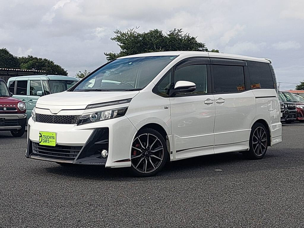 トヨタ　ヴォクシー　ＺＳ＿Ｇｓ