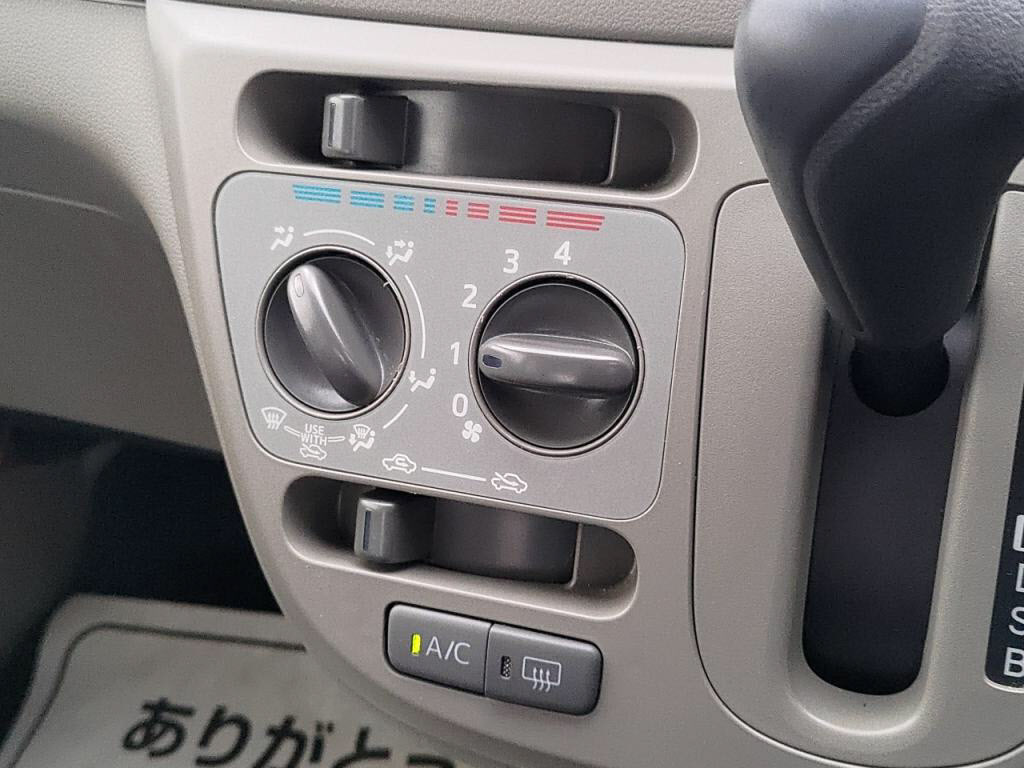 ミライースＬの写真 14