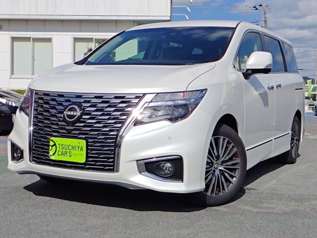ニッサン　エルグランド　ハイウェイスターＳ