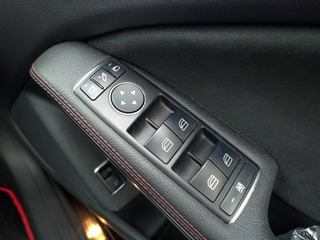ベンツＣＬＡシューティングブレークＣＬＡ２５０シュポルト４マチックＳブレークの写真 13
