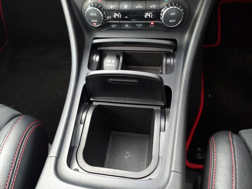 ベンツＣＬＡシューティングブレークＣＬＡ２５０シュポルト４マチックＳブレークの写真 18