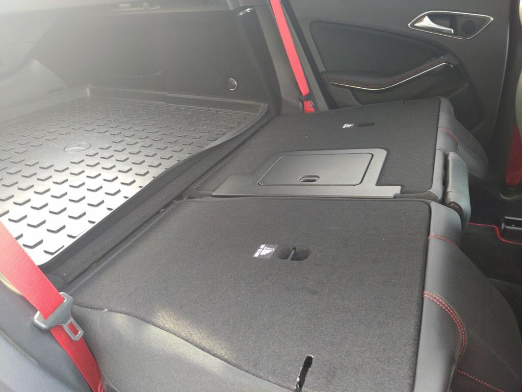ベンツＣＬＡシューティングブレークＣＬＡ２５０シュポルト４マチックＳブレークの写真 24